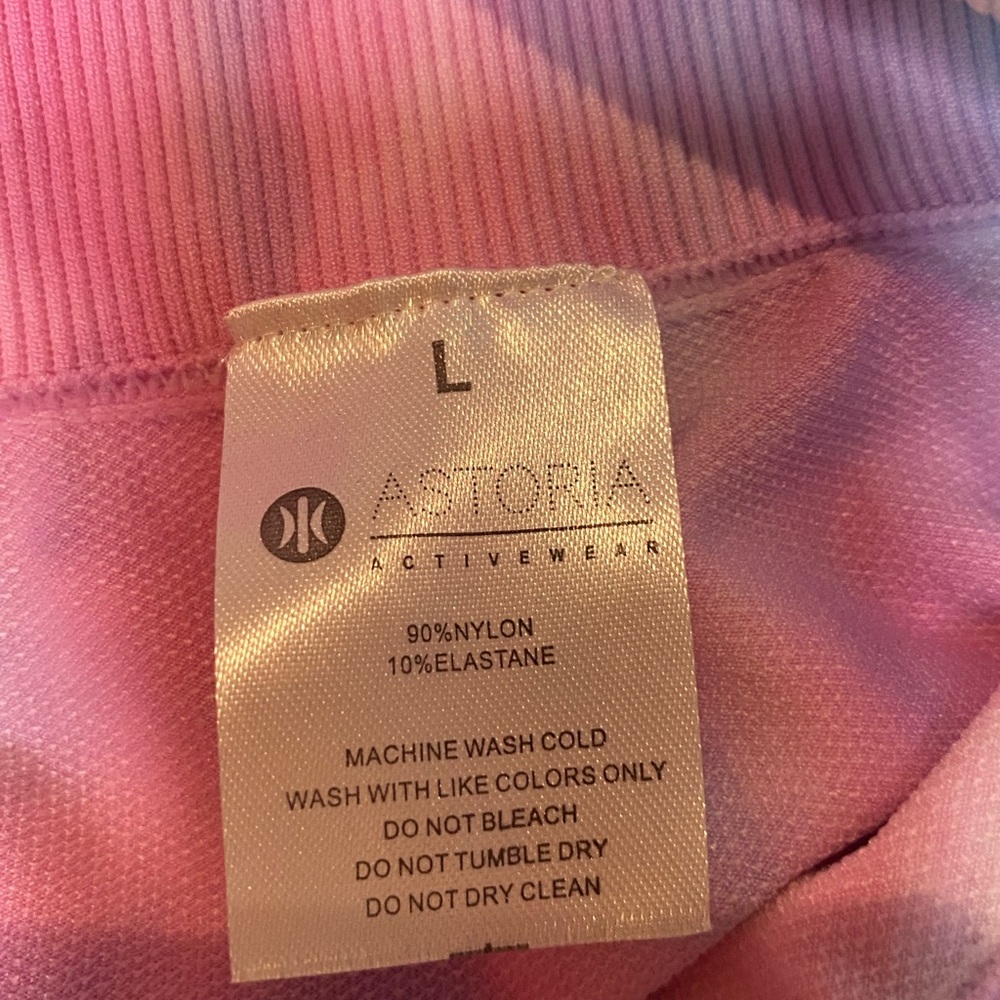 WOMENS BIKE SHORTS - Picture 3 of 4